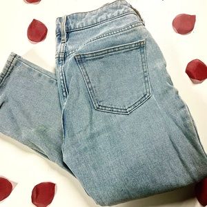 LIGHTWASH PACSUN MOM JEANS 22